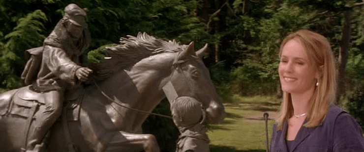 17. narcissism statue